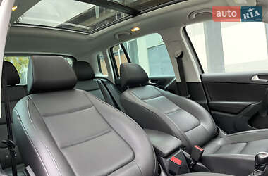 Внедорожник / Кроссовер Volkswagen Tiguan 2014 в 