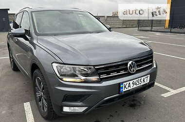 Внедорожник / Кроссовер Volkswagen Tiguan 2017 в Киеве