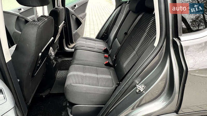 Внедорожник / Кроссовер Volkswagen Tiguan 2011 в Запорожье