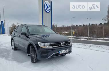 Внедорожник / Кроссовер Volkswagen Tiguan 2019 в Тернополе