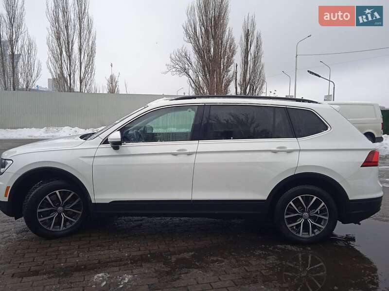 Внедорожник / Кроссовер Volkswagen Tiguan 2018 в Киеве