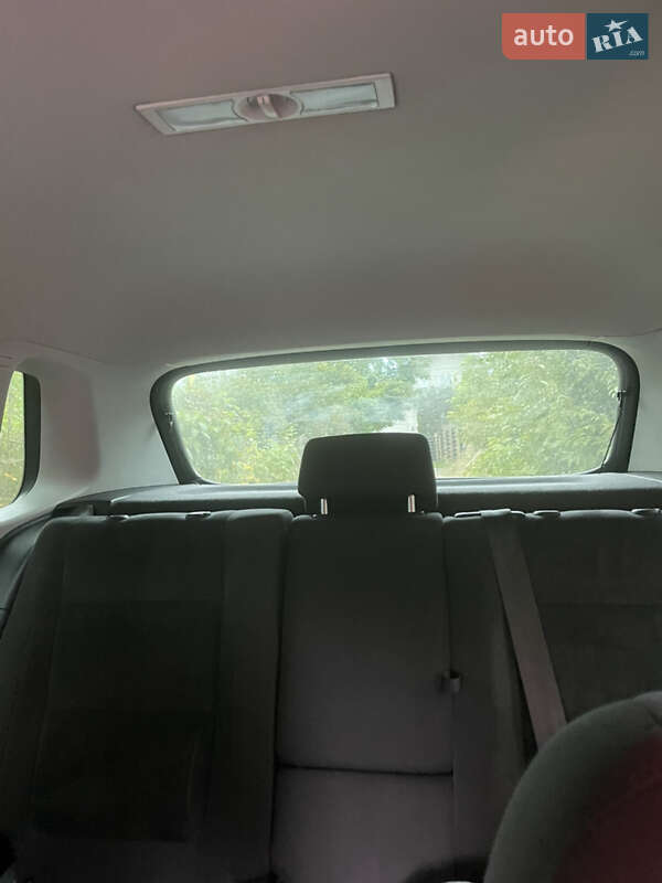 Внедорожник / Кроссовер Volkswagen Tiguan 2015 в Киеве