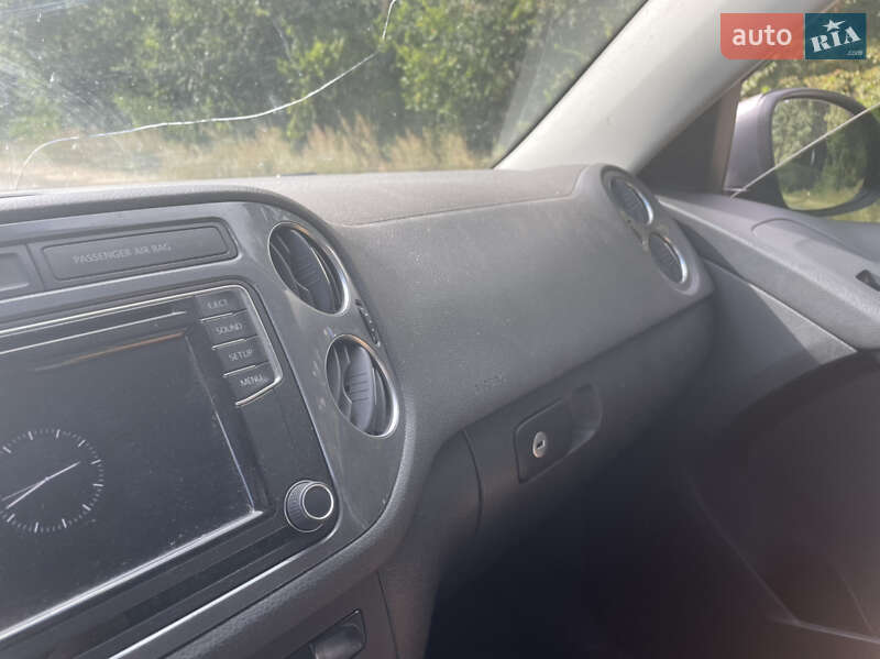 Внедорожник / Кроссовер Volkswagen Tiguan 2015 в Киеве