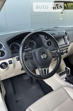 Внедорожник / Кроссовер Volkswagen Tiguan 2014 в Киеве