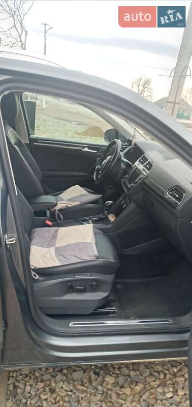 Внедорожник / Кроссовер Volkswagen Tiguan 2016 в Черновцах фото 7 Внедорожник / Кроссовер Volkswagen Tiguan 2016 в Черновцах