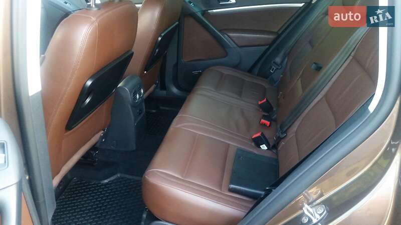 Внедорожник / Кроссовер Volkswagen Tiguan 2012 в Кривом Роге