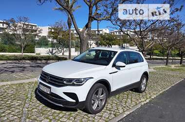 Позашляховик / Кросовер Volkswagen Tiguan 2021 в Києві