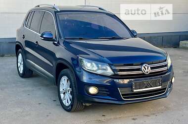 Позашляховик / Кросовер Volkswagen Tiguan 2015 в Одесі