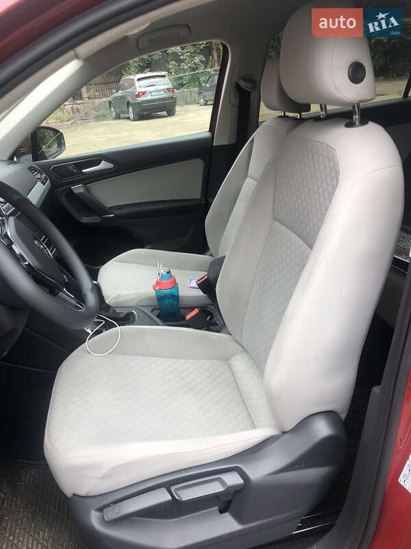 Внедорожник / Кроссовер Volkswagen Tiguan 2017 в Одессе
