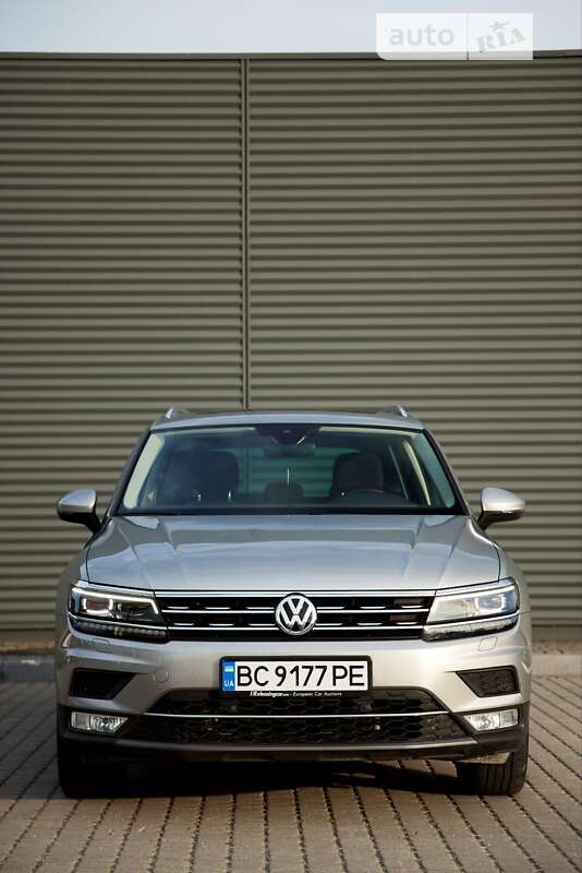 Внедорожник / Кроссовер Volkswagen Tiguan 2017 в Николаеве