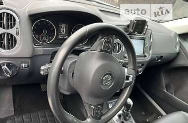 Позашляховик / Кросовер Volkswagen Tiguan 2016 в Прилуках