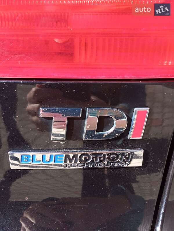 Внедорожник / Кроссовер Volkswagen Tiguan 2011 в Хусте