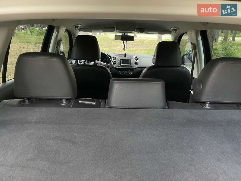 Внедорожник / Кроссовер Volkswagen Tiguan 2016 в Житомире