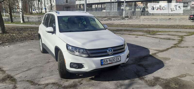 Внедорожник / Кроссовер Volkswagen Tiguan 2012 в Кропивницком