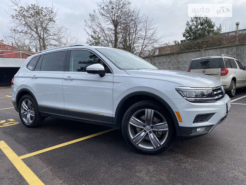 Внедорожник / Кроссовер Volkswagen Tiguan 2017 в Киеве