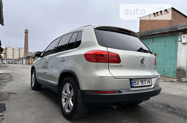 Внедорожник / Кроссовер Volkswagen Tiguan 2012 в Хмельницком