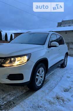 Volkswagen Tiguan 2015