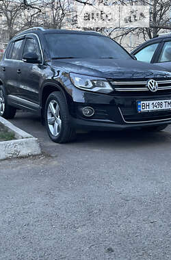 Позашляховик / Кросовер Volkswagen Tiguan 2014 в Одесі