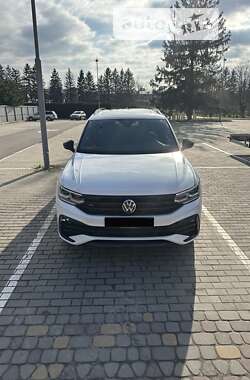 Внедорожник / Кроссовер Volkswagen Tiguan 2022 в Луцке