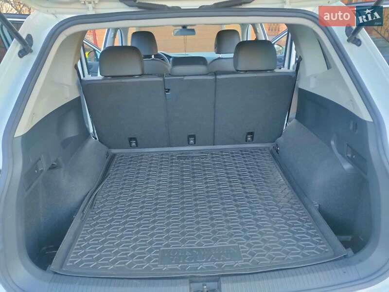Позашляховик / Кросовер Volkswagen Tiguan 2020 в Києві
