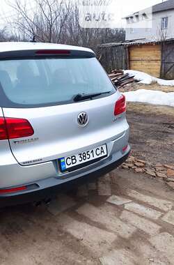 Внедорожник / Кроссовер Volkswagen Tiguan 2013 в Новгород-Северском