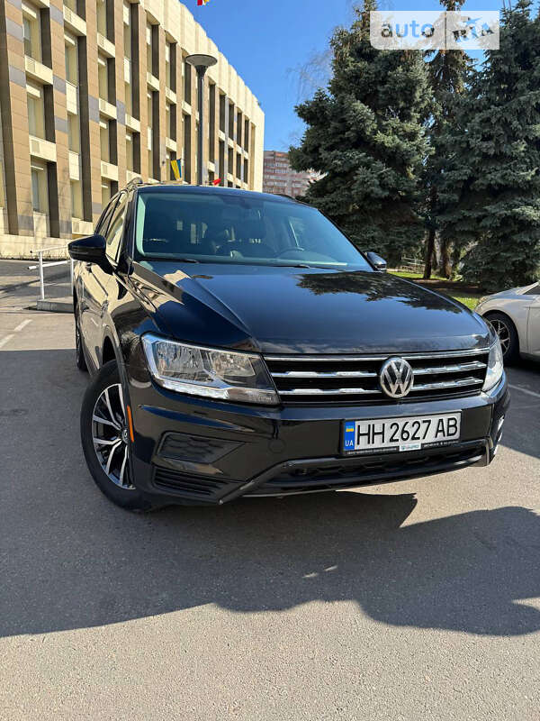 Позашляховик / Кросовер Volkswagen Tiguan 2018 в Одесі