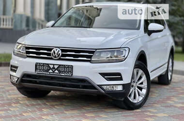 Внедорожник / Кроссовер Volkswagen Tiguan 2019 в Одессе