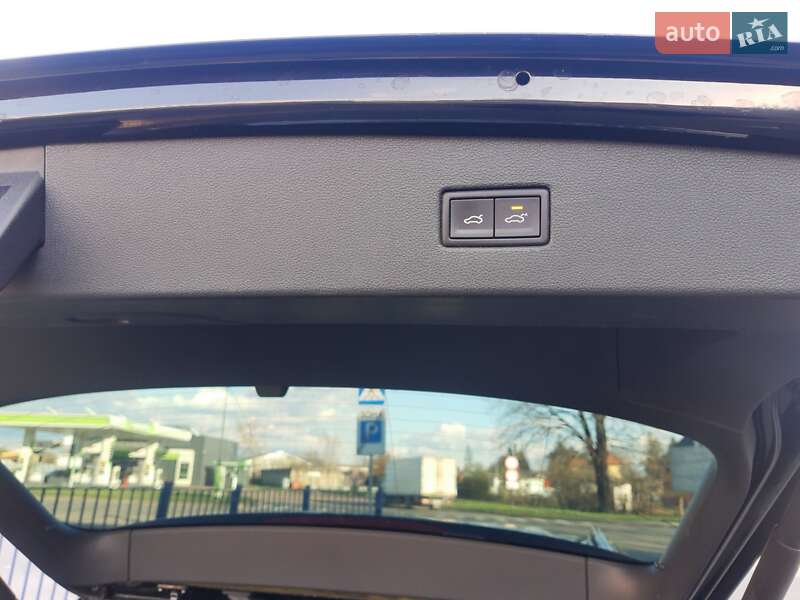 Внедорожник / Кроссовер Volkswagen Tiguan 2016 в Хусте