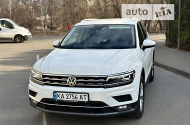 Внедорожник / Кроссовер Volkswagen Tiguan 2020 в Киеве