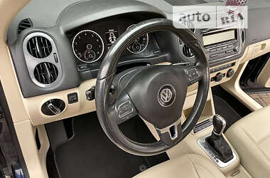 Позашляховик / Кросовер Volkswagen Tiguan 2013 в Житомирі