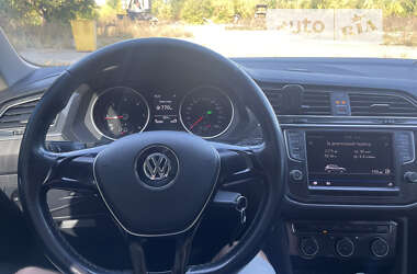 Внедорожник / Кроссовер Volkswagen Tiguan 2016 в Летичеве