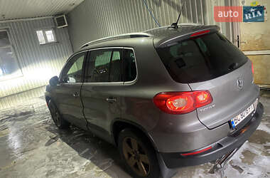 Позашляховик / Кросовер Volkswagen Tiguan 2010 в Львові