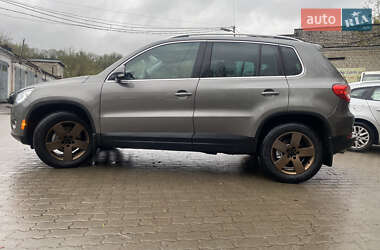 Позашляховик / Кросовер Volkswagen Tiguan 2010 в Львові