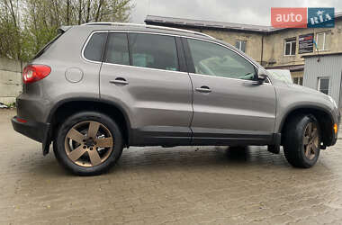 Позашляховик / Кросовер Volkswagen Tiguan 2010 в Львові