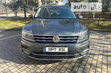 Внедорожник / Кроссовер Volkswagen Tiguan 2018 в Ивано-Франковске