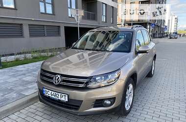 Внедорожник / Кроссовер Volkswagen Tiguan 2011 в Львове