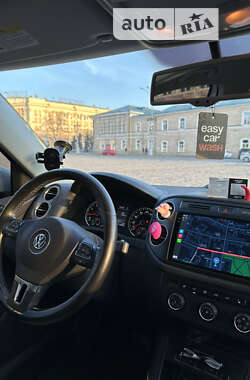 Внедорожник / Кроссовер Volkswagen Tiguan 2016 в Харькове