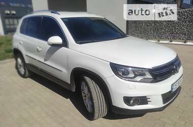 Позашляховик / Кросовер Volkswagen Tiguan 2014 в Чернівцях