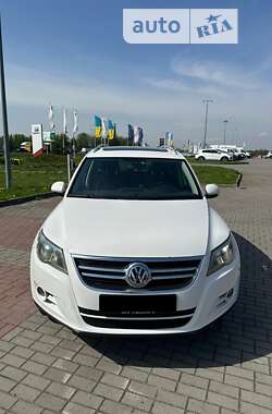 Внедорожник / Кроссовер Volkswagen Tiguan 2011 в Львове