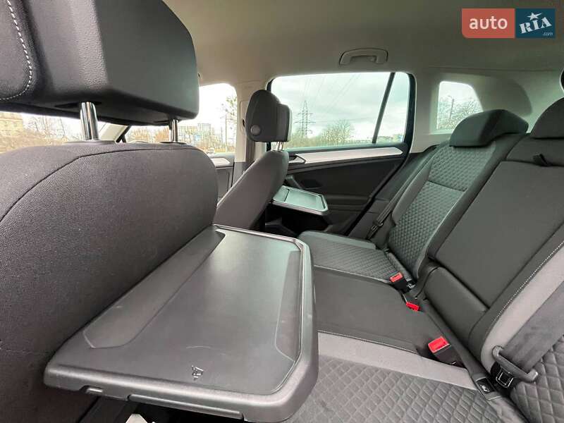 Внедорожник / Кроссовер Volkswagen Tiguan 2019 в Львове