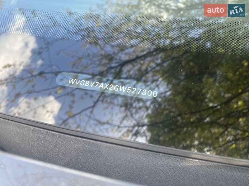 Внедорожник / Кроссовер Volkswagen Tiguan 2015 в Запорожье