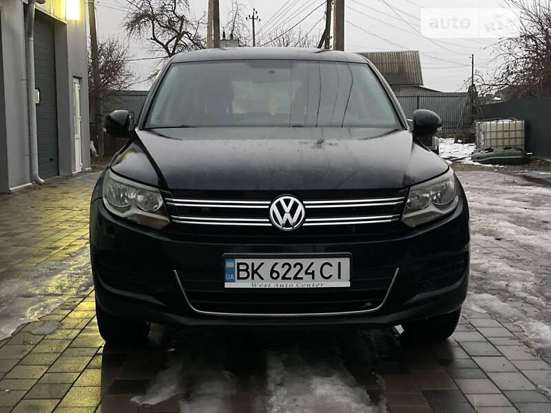 Внедорожник / Кроссовер Volkswagen Tiguan 2012 в Лановцах