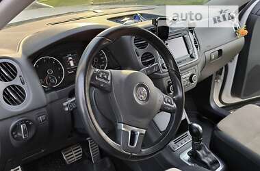 Внедорожник / Кроссовер Volkswagen Tiguan 2013 в Херсоне