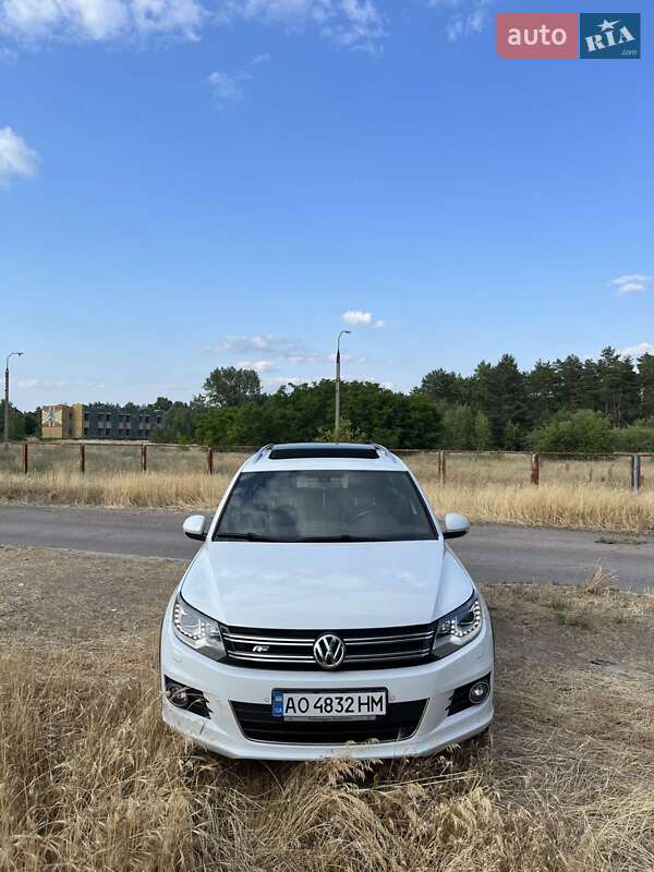 Позашляховик / Кросовер Volkswagen Tiguan 2015 в Черкасах