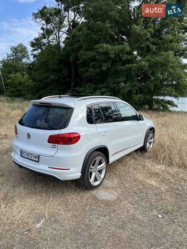 Позашляховик / Кросовер Volkswagen Tiguan 2015 в Черкасах