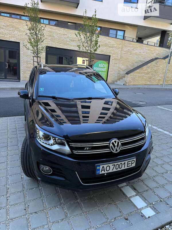 Позашляховик / Кросовер Volkswagen Tiguan 2012 в Іршаві
