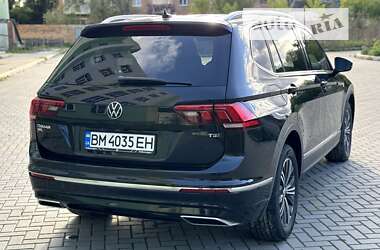 Внедорожник / Кроссовер Volkswagen Tiguan 2017 в Ромнах