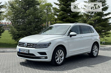 Внедорожник / Кроссовер Volkswagen Tiguan 2017 в Одессе