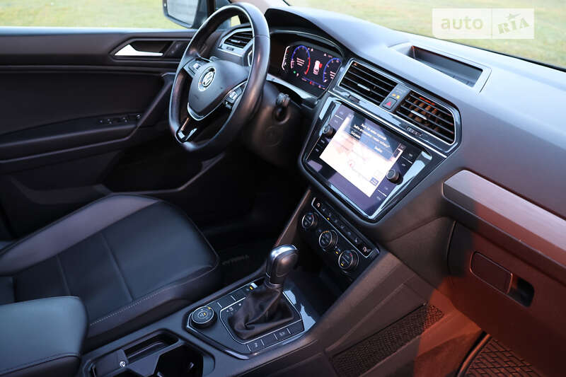 Позашляховик / Кросовер Volkswagen Tiguan 2019 в Рівному
