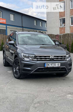 Позашляховик / Кросовер Volkswagen Tiguan 2019 в Рівному